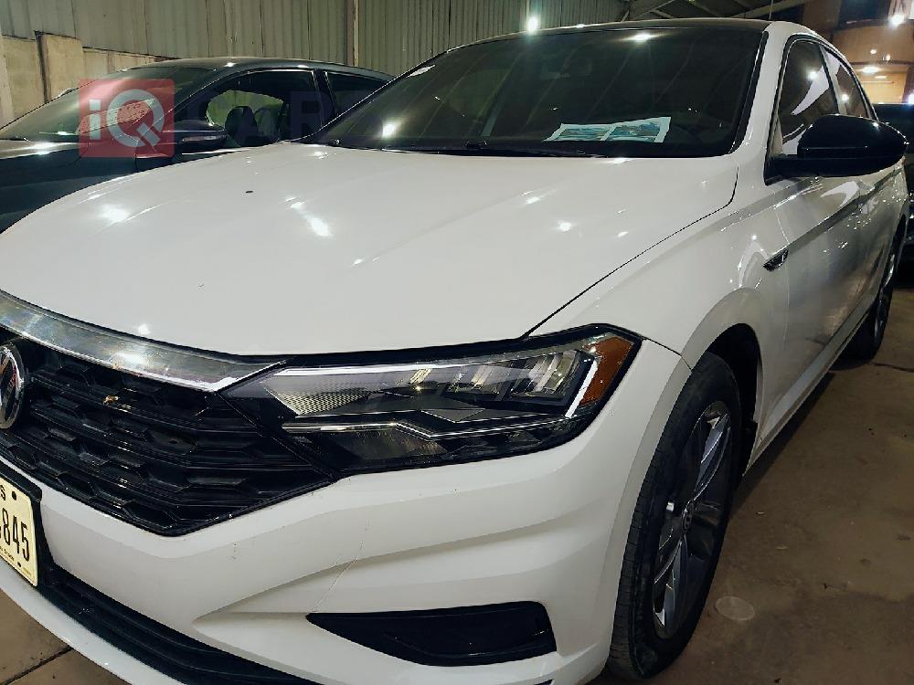 ڤۆڵکسواگن جێتا